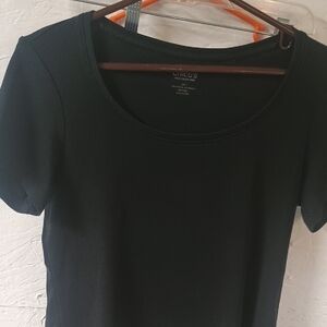 Chico's Elegant Black Short Sleeve Tee